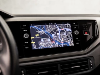 Volkswagen Polo (APPLE CARPLAY, GROOT NAVI, CLIMATE, STOELVERWARMING, SPORTSTOELEN, CRUISE, PARKEERSENSOREN, LM VELGEN, NIEUWSTAAT) - afbeelding nr 15