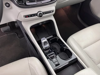 Volvo XC40 Volvo XC40 1.5 T5 Twin Engine Inscription (INCL-BTW) *PANO | LUXURY-LEATHER | FULL-LED | HARMAN/KARDON-AUDIO | DIGI-COCKPIT | HEATED-COMFORTSEATS | NAVI-FULLMAP | CARPLAY | TOWBAR | 19''ALU* - afbeelding nr 15