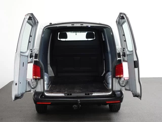 Volkswagen Transporter Volkswagen Transporter Executive+ L2H1 Navigatie Apple Carplay Trekhaak Cruise control 2-Zits Euro6 - afbeelding nr 3