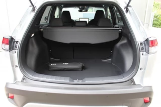 Toyota Corolla Cross Toyota Corolla Cross 1.8 HEV 200pk Teamplayer Winter / Tech / BSM / PDC / NAVI - afbeelding nr 13