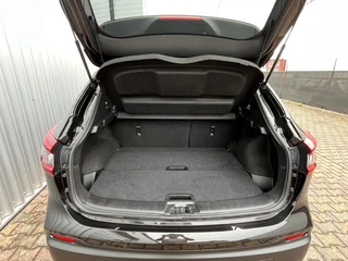 Nissan QASHQAI Nissan QASHQAI 1.2 Tekna + | Leder | Panorama Dak | Bose Audio | 360 Camera - afbeelding nr 18