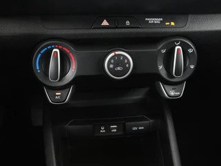 Kia Stonic Kia Stonic 1.0 T-GDi ComfortPlusLine Navigator | Trekhaak |  Camera | Carplay | Navigatie | Cruise control | Airco | Bluetooth | Parkeerhulp - afbeelding nr 22