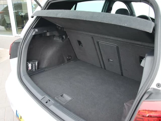 Volkswagen Golf Volkswagen Golf 1.4 TSI 150PK Highline 3x R-line Panoramadak - afbeelding nr 31