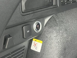 Ford Kuga Ford Kuga 2.5 PHEV Active X 243pk | Wegklapbare trekhaak | Winter Pack | AGR-stoelen | Adaptive cruise control | 2.100 kg trekgewicht - afbeelding nr 10