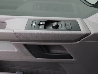 Volkswagen Transporter | Airco | 3-Persoons | Multimedia - afbeelding nr 8