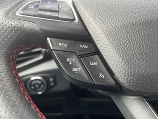Ford EcoSport Ford EcoSport 1.0 EcoBoost ST-Line 125 Pk | Winter Pack | Cruise Control | Achteruitrijcamera | Dodehoeksensoren | Dealer Onderhouden! | - afbeelding nr 25