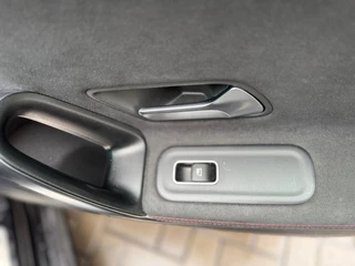 Mercedes-Benz A-Klasse Mercedes-Benz A-klasse 180 Business Solution AMG PANO - afbeelding nr 29