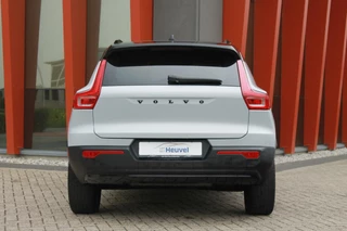 Volvo XC40 Volvo XC40 T5 Recharge R-Design | Stoelverwarming | Parkeercamera  | Glossy Black | Keyless - afbeelding nr 4