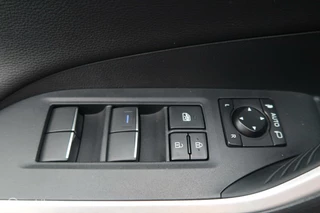 Toyota RAV4 Toyota RAV4 2.5 Hybrid Active Bi-Tone Pano Navi Carplay - afbeelding nr 26