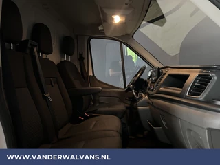 Ford Transit Ford Transit 2.0 TDCI 185pk L4H3 Euro6 Airco | Camera | LED | Cruisecontrol | Verwarmde voorruit Parkeersensoren, Bijrijdersbank, 2800kg trekvermogen - afbeelding nr 11