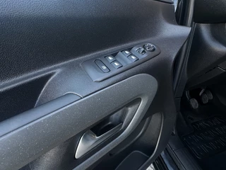 Citroën Berlingo Citroën Berlingo 1.2 PureTech Feel Praktisch, Zuinig & Helemaal Gezinsproof! - afbeelding nr 26