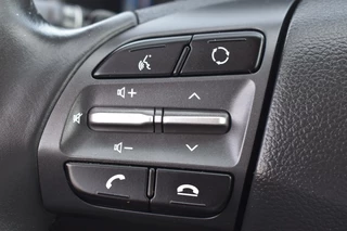 Hyundai Kona Hyundai Kona 1.6 GDI HEV Fashion Cam/Navi/Pdc/Heads-up/trekhaak 