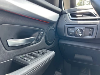 BMW 2 Serie BMW 2 Serie Active Tourer 225xe M Sport Shadow Leder Navi+ HUD Cruise E.klep NL-auto - afbeelding nr 9