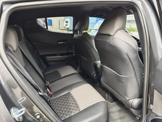 Toyota C-HR Toyota C-HR 1.8 Hybrid Executive | Navi | JBL | Sensoren v/a | Android Auto - afbeelding nr 30