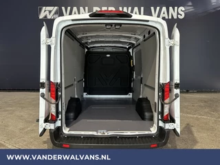 Ford Transit Ford Transit 2.0 TDCI L2H2 Euro6 Airco | Camera | Cruisecontrol | Parkeersensoren Verwarmde voorruit, Bijrijdersbank - afbeelding nr 3