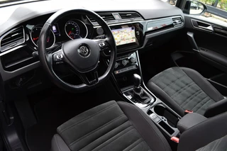 Volkswagen Touran Volkswagen Touran 1.8 TSI DSG 180PK R-line Camera/Navi/LED - afbeelding nr 6