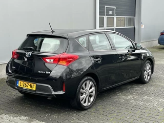 Toyota Auris Toyota Auris 1.8 Hybrid Aut. Pdc, 17 inch, Led, Stoel vv, Vol - afbeelding nr 10