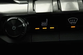 Peugeot 3008 Peugeot 3008 1.6 HYbrid 225 Allure | Stoelverwarming | Adaptive cruise | Camera | Carplay | Half leder | Navigatie | PDC | Sfeerverlichting | Full LED - afbeelding nr 13