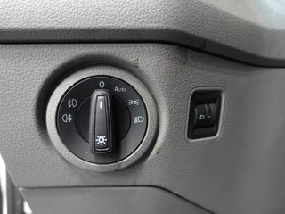 Volkswagen Crafter Volkswagen Crafter 30 2.0 TDI L3H3 Highline 177PK Automaat Airco Navi  Camera Trekhaak - afbeelding nr 14