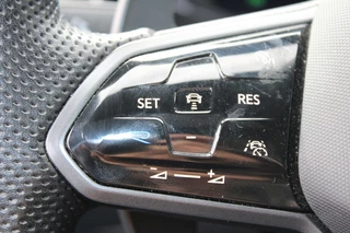 Volkswagen Tiguan Volkswagen Tiguan 2.0 TSI R 320PK 4 MOTION Pano/Leder/Akrapovisch./21
