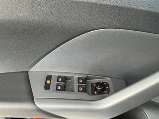 Volkswagen T-Cross Volkswagen T-Cross 1.0 TSI Life TREKHAAK NAV VIRTUAL NL AUTO - afbeelding nr 17