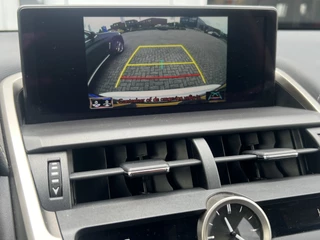 Lexus NX Panoramadak Navigatie Adaptive Cruise Control Leder Carplay Elek Stoelen + Verwarming Camera DAB Hybride Lage Kilometerstand - afbeelding nr 22