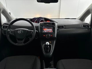 Toyota Verso Toyota Verso 1.8 VVT-i SkyView Edition | Panoramadak | Trekhaak | Navigatie - afbeelding nr 4