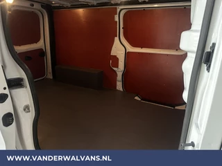 Opel Vivaro Opel Vivaro 1.6 CDTI 126pk L2H1 Euro6 Airco | 2x zijdeur | LED | Navigatie | Camera | Cruisecontrol | Imperiaal Parkeersensoren, Trekhaak, Trap, Bijrijdersbank - afbeelding nr 15