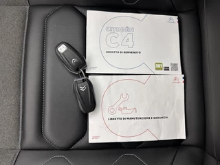 Citroën ë-C4 Citroën ë-C4 Shine 50 kWh [ 3-Fase ] *HEAD-UP | FULL-LED | LEATHER-MICROFIBRE | CAMERA | DIGI-COCKPIT | NAVI-FULLMAP | KEYLESS | COMFORT-SEATS | ECC | LANE-ASSIST | PDC | CCS-FASTLOADER | CRUISE | CARPLAY | 18''ALU* - afbeelding nr 32