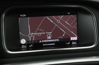 Volvo V40 Volvo V40 2.0 T2 Nordic+ | Stoelverwarming | Full LED |  Camera | Standkachel | Navigatie | Bluetooth | Climate control | Cruise control - afbeelding nr 9