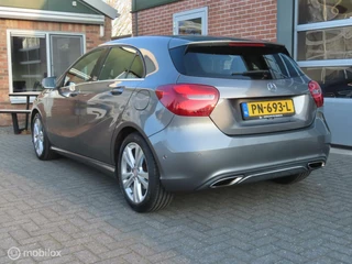 Mercedes-Benz A-Klasse Mercedes A-klasse 180 Prestige/nav/pdc v-a/zwarte hemel/17