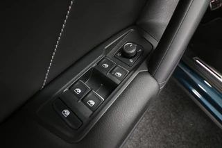 Volkswagen Tiguan Volkswagen Tiguan 1.4 TSI eHybrid R-Line Bns (Automaat) - afbeelding nr 14