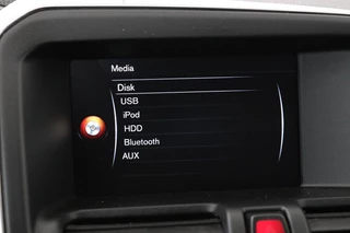 Volvo XC60 Volvo XC60 2.0 T5 Summum | 1e eigenaar | Leder |  Stoelverwarming | Trekhaak | Navigatie | Sportstoelen | Memory | Bluetooth | Climate control - afbeelding nr 22