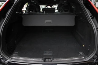 Volvo XC60 Volvo XC60 2.0 T8 Twin Engine AWD R-Design | Pano | Trekhaak - afbeelding nr 19
