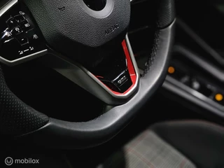 Volkswagen Golf Volkswagen Golf 2.0 TSI GTI Panorama/Camera/Virtual/Trekhaak - afbeelding nr 42