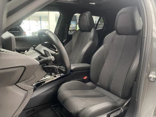 Peugeot 2008 Peugeot 2008 1.2 Hybrid 136PK GT Aut. Pano-Schuifdak, Adaptieve Cruise Contro - afbeelding nr 4