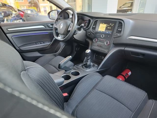 Renault Mégane Estate Renault Mégane Estate 1.3 TCe LIMITED Clima | Cruise | Carplay/Android | LED - afbeelding nr 9