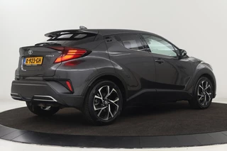Toyota C-HR Toyota C-HR 2.0 Hybrid First Edition | 184pk | Stoelverwarming | Carplay | Adaptive cruise | Trekhaak | Camera | Navigatie | Full LED - afbeelding nr 30