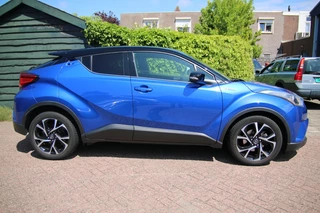 Toyota C-HR Toyota C-HR 1.8 Hyb. Dyn. Sport - afbeelding nr 2