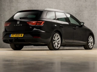 SEAT Leon 150Pk Automaat (PANORAMADAK, APPLE CARPLAY, NAVIGATIE, CAMERA, LEDER/ALCANTARA, SPORTSTOELEN, GETINT GLAS, TREKHAAK, MODE KNOP, NIEUWSTAAT) - afbeelding nr 5