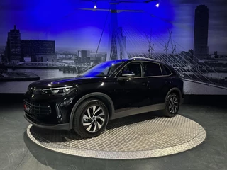 Volkswagen Tiguan Volkswagen Tiguan 1.5 eTSI Life Edition *WinterPack*LEDPlus*Keyless*PrivGlass* - afbeelding nr 9