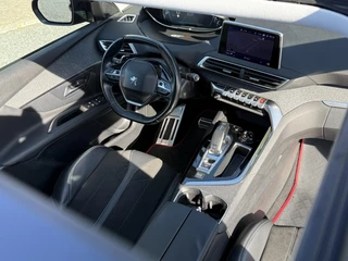 Peugeot 3008 Peugeot 3008 1.2 PureTech Allure 1e Eigenaar,Navi,Pano,Camera,131pk,Cruise,Clima,Trekhaak,Half Leder,Vol Opties,Dealer Onderhouden,Pdc V+A,APK tot 08-2026 - afbeelding nr 17