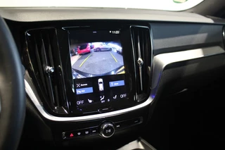 Volvo V60 Volvo V60 2.0 B4 CORE RIJKLAAR l LEDER l 197PK l CAMERA l CARPLAY l - afbeelding nr 23
