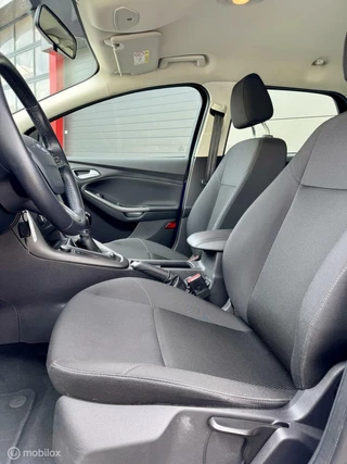 Ford Focus Ford Focus Wagon 1.0 Lease Edition - afbeelding nr 10