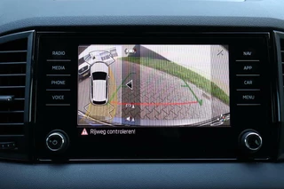 Škoda Karoq Skoda Karoq 1.5 TSI / 150 PK / DSG / Sportline / Black Edition / Virtual Cockpit / Camera / Cruise Control / Trekhaak / 19