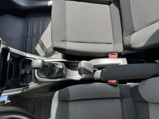 Citroën C3 Aircross Citroen C3 AIRCROSS 1.2 PureTech S&S C-Series Cruise control Climate control Navigatie Parkeersensor achter - afbeelding nr 24