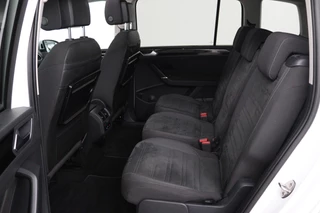 Volkswagen Touran Volkswagen Touran 1.4 TSI Highline 7p (PANORAMADAK, PARKEERSENSOREN, TREKHAAK, STOELVERWARMING, NAVI, CARPLAY, CRUISE CONTROL) - afbeelding nr 22