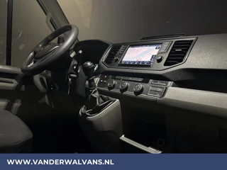 Volkswagen Crafter Volkswagen Crafter 2.0 TDI 141pk L3H2 L2H1 Euro6 Airco | Camera | Navigatie | 3000kg trekhaak Apple Carplay, Android Auto, Parkeersensoren, Bijrijdersbank - afbeelding nr 14