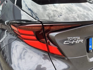 Toyota C-HR Toyota C-HR 1.8 Hybrid Executive | Navi | JBL | Sensoren v/a | Android Auto - afbeelding nr 35