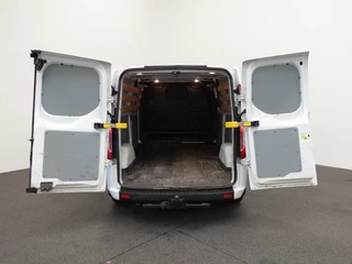 Ford Transit Custom Ford Transit Custom 300 2.0 TDCI L2H1 Trend Automaat Navigatie Camera Airco Bluetooth Trekhaak - afbeelding nr 3